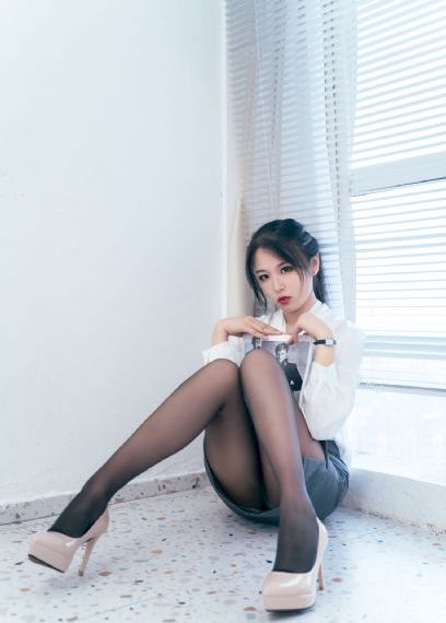 色翁荡息肉50篇小说合集_BD国语全集在线观看